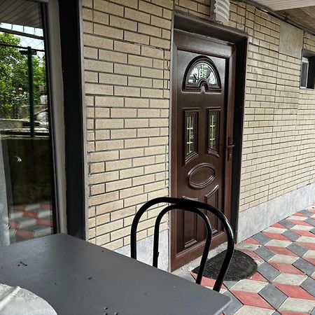 Guest House Happy House Kutaisi Bagian luar foto